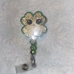 Glittery Clover Badge Reel